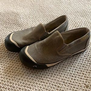 KEEN slip ons